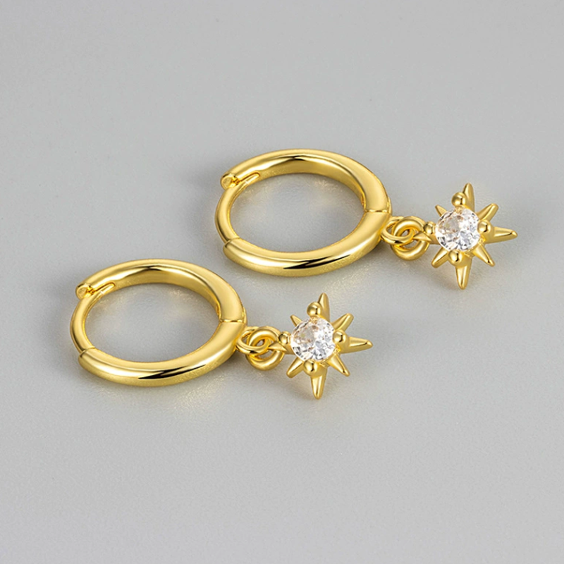 【Headphones repurchase surprise price】Eight-pointed Star Diamond Earrings