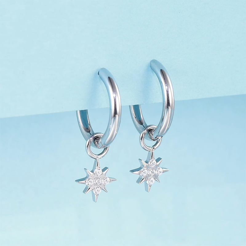 【Headphones repurchase surprise price】Eight-pointed Star Diamond Earrings