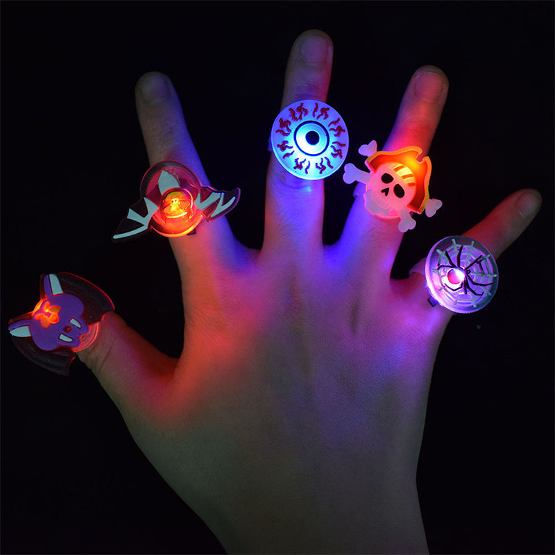 Luminous Halloween Rings & Brooches