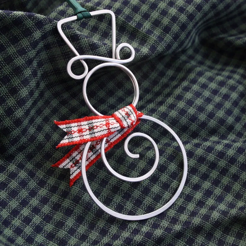 Wire Christmas Snowman Pendant